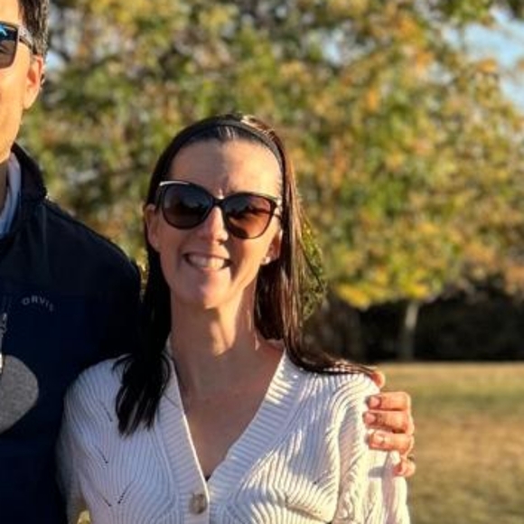 Meet your Posher, Sue - Picture 1 of 2